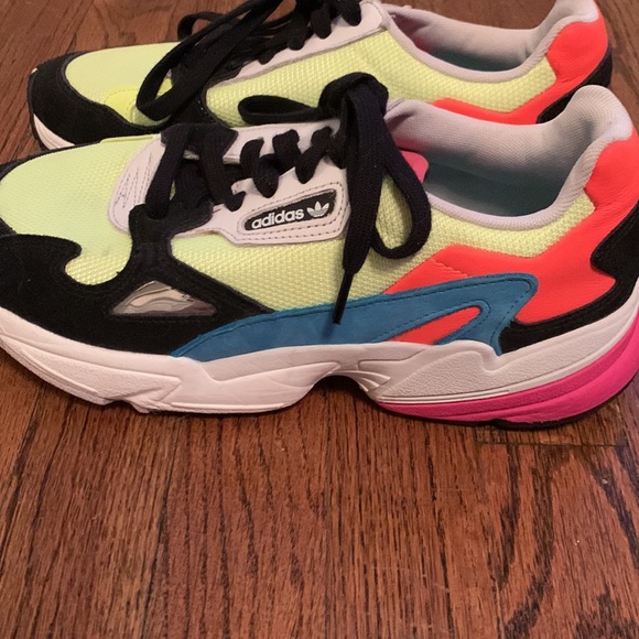 Adidas Colorful Sneaker - Picture 3 of 5